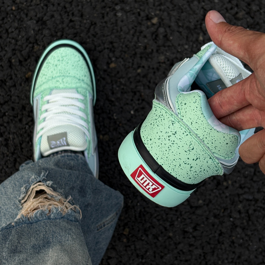 أحذية رياضية خضراء بنمط النعنا - مراجعة Vans Shoes Old Skool وسعره